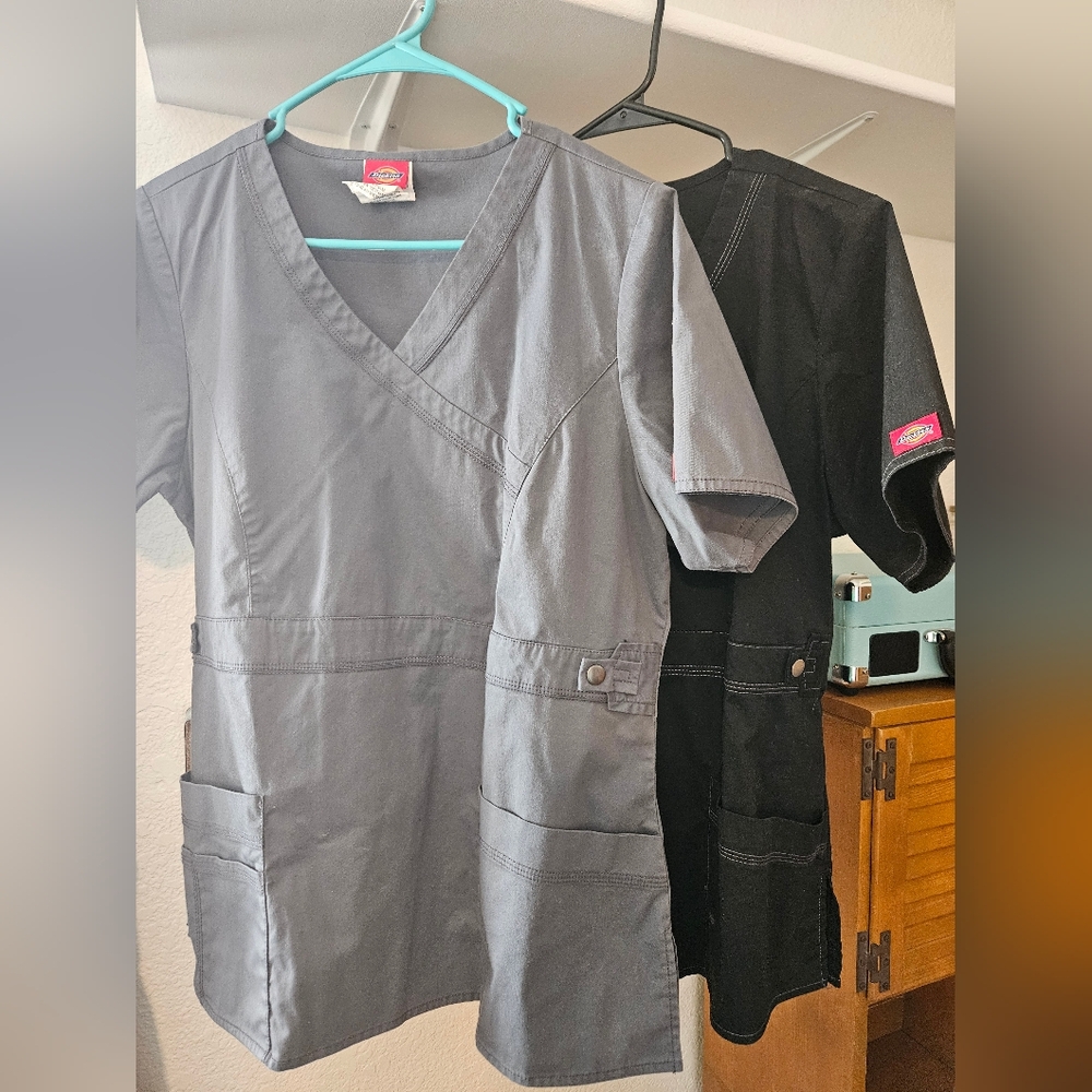 2 Large Womens Scrub Tops